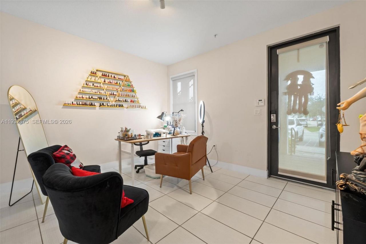 7809 NW 104th Ave, Unit 1, Doral, FL 33178 Photo