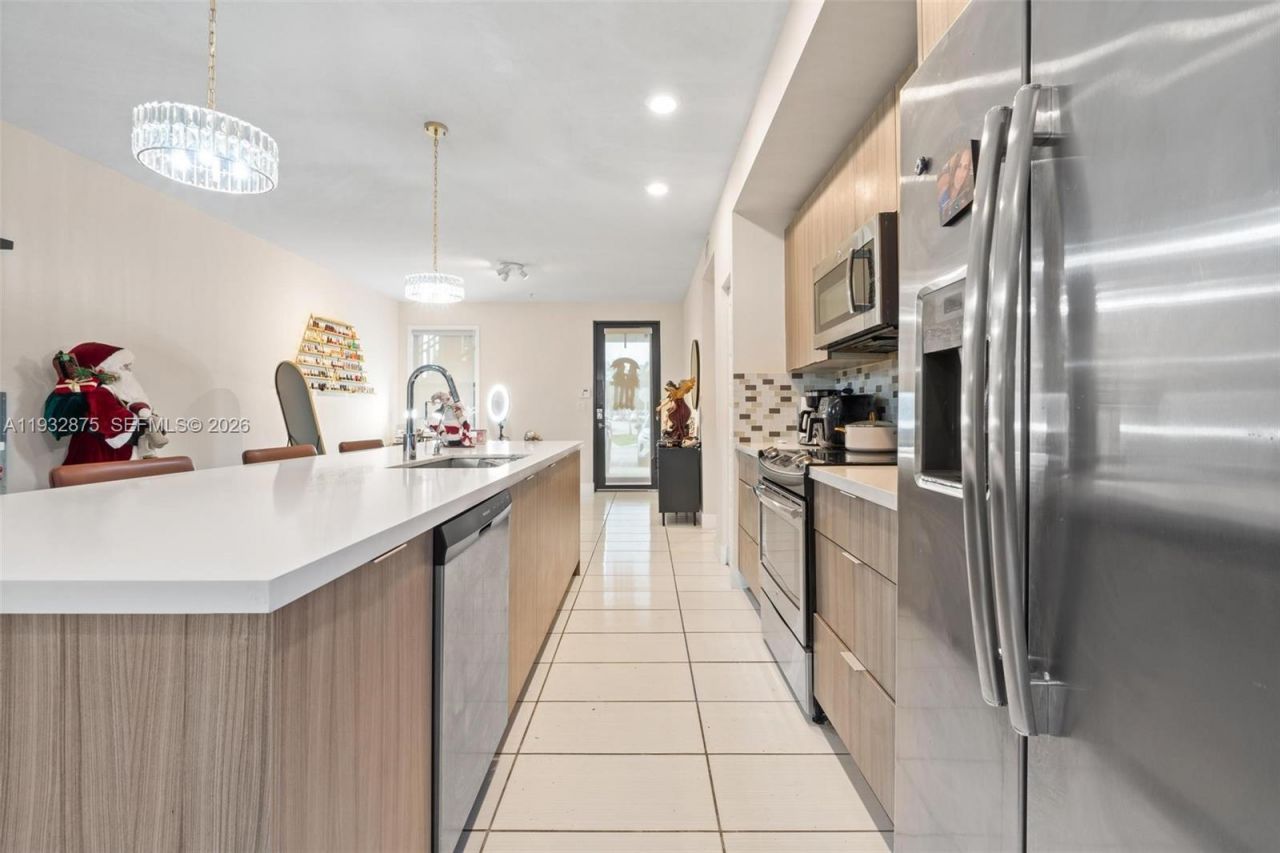 7809 NW 104th Ave, Unit 1, Doral, FL 33178 Photo