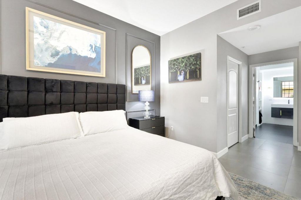 801 S Olive Avenue, Unit 1018, West Palm Beach, FL 33401 Photo