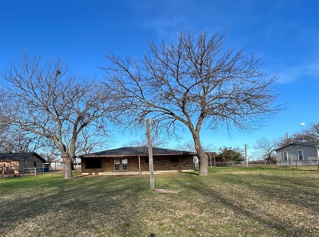1018 N Fisher Street, Gorman, TX 76454 Main Photo