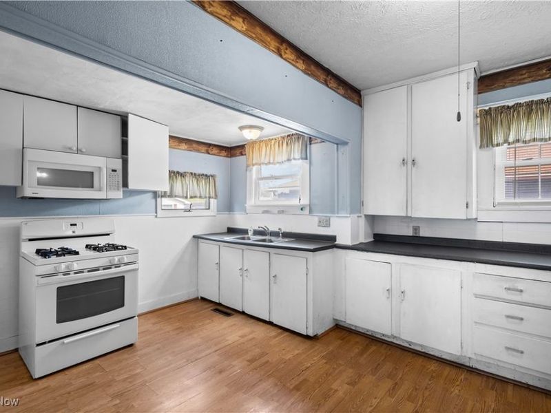 210 E Church Street, Woodsfield, OH 43793 Photo 14