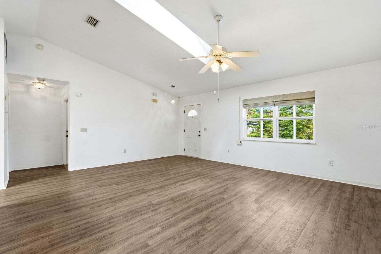 2548 Crestwood Avenue, New Smyrna Beach, FL 32168 Photo