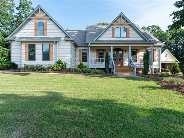7609 Fern Lane, Lula, GA 30554