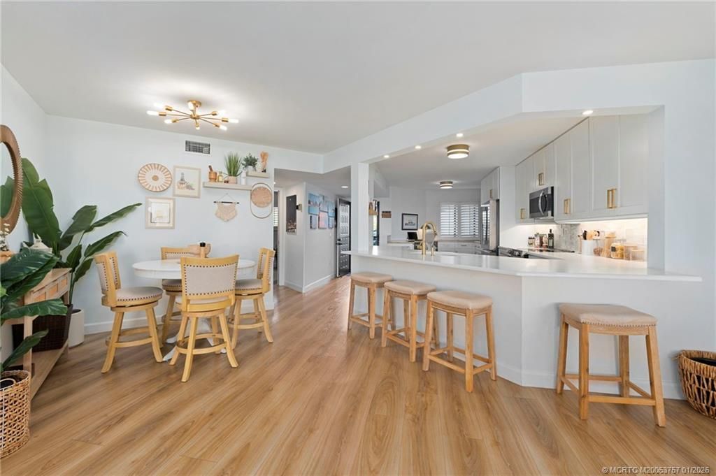 625 NW North River Drive, Unit 205, Stuart, FL 34994 Photo