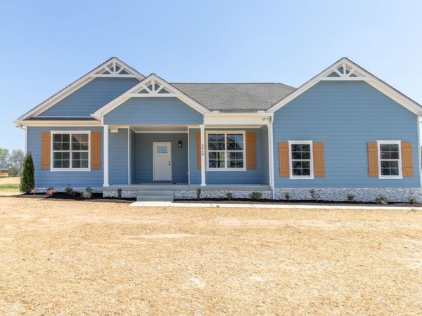 2060 Beverly Ct, Springfield, TN 37172