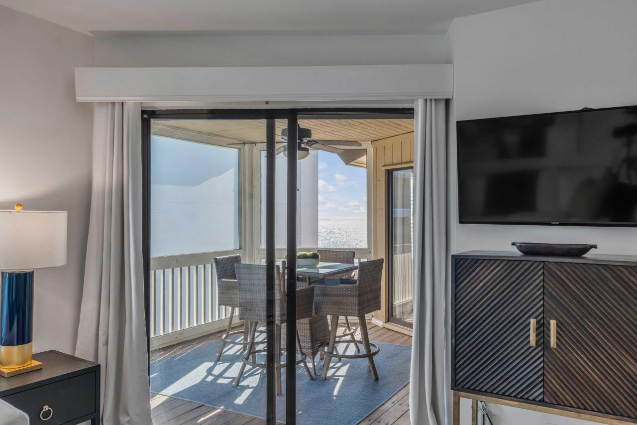 9000 Palmetto Drive Photo 10