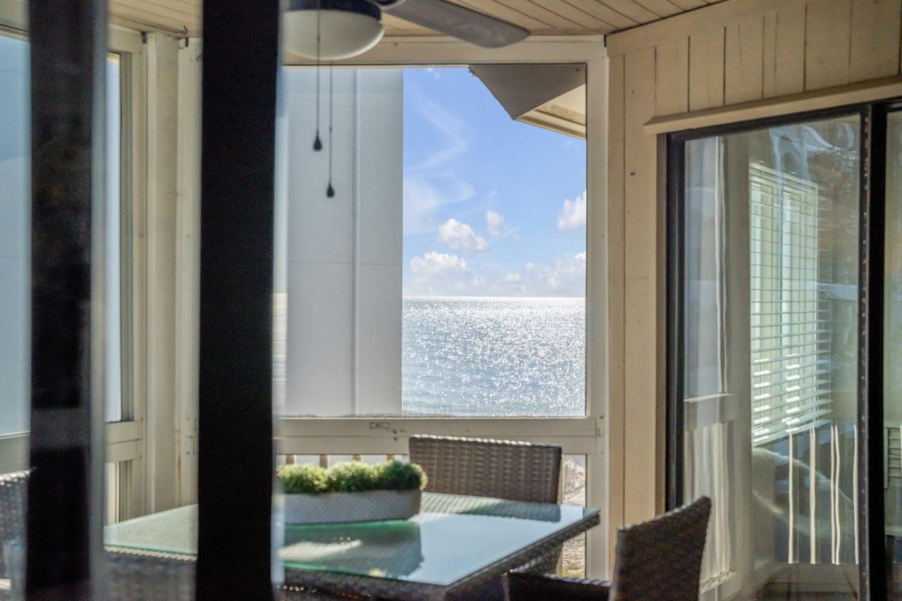 9000 Palmetto Drive Photo 12