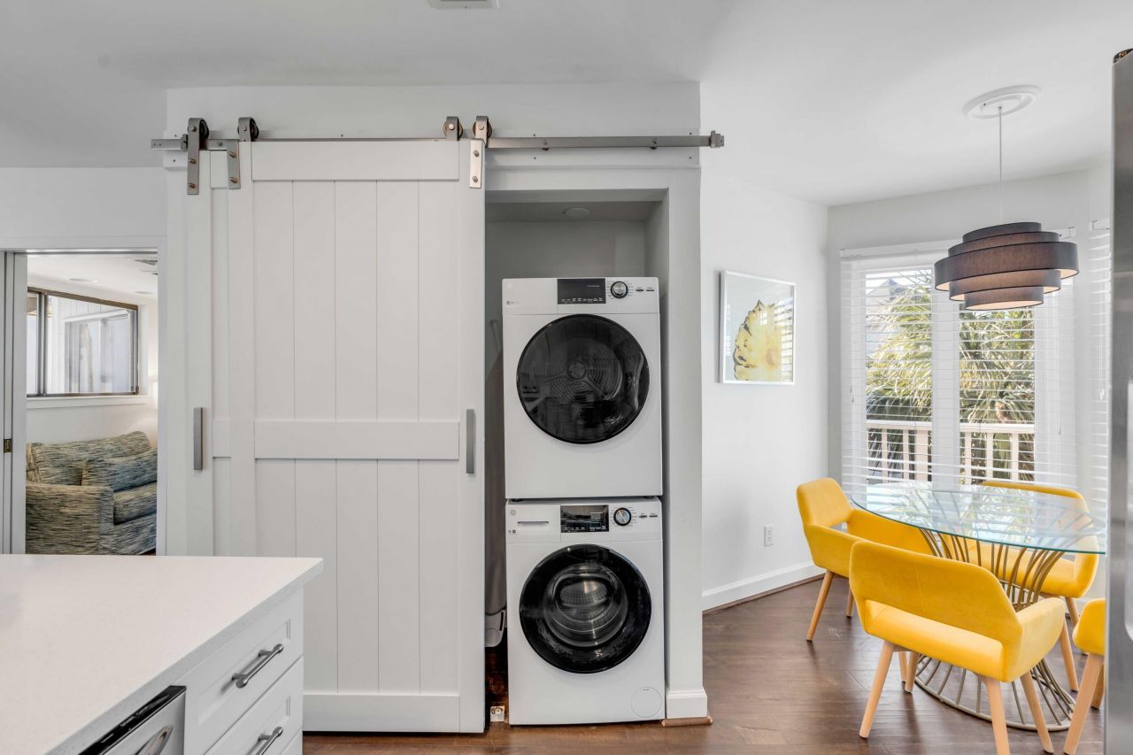 9000 Palmetto Drive Photo 17