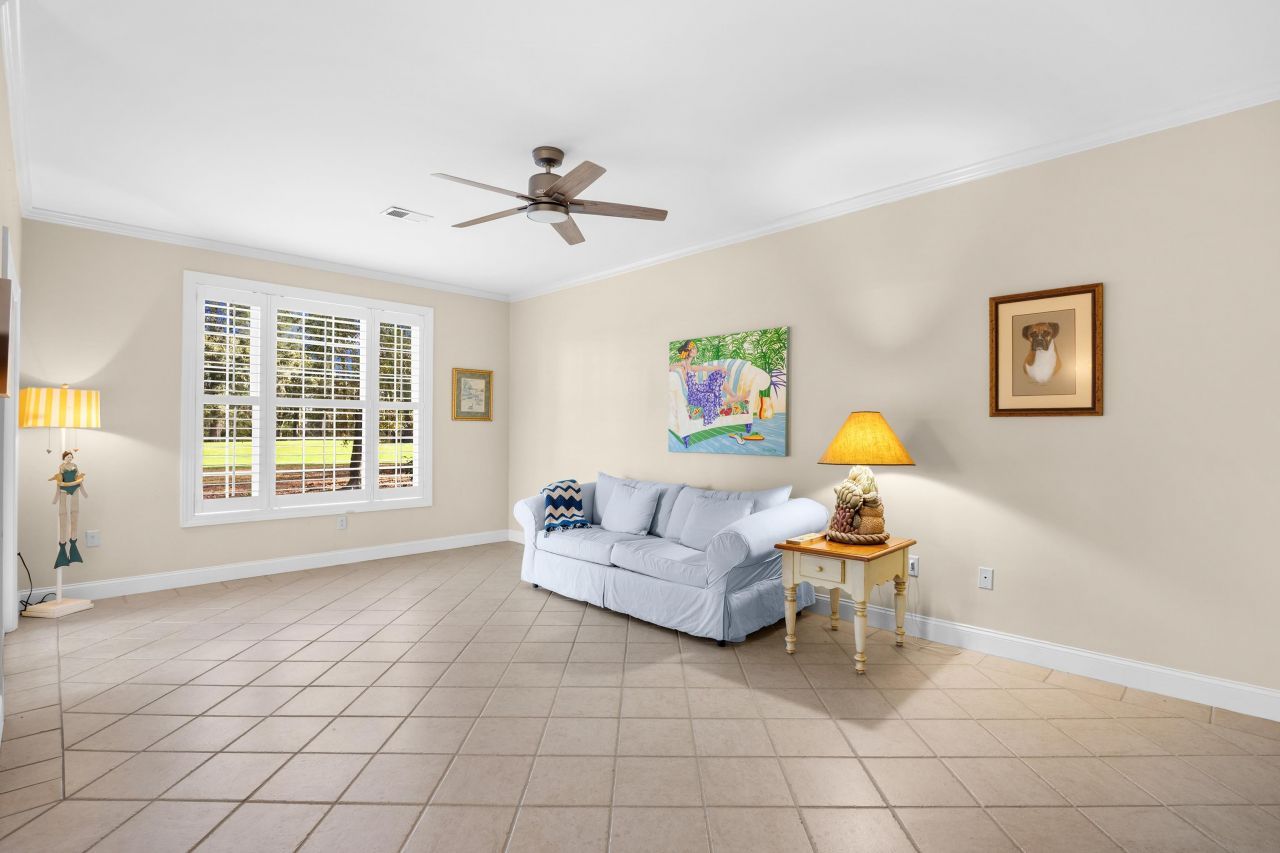 489 Golden Bear Dr. Photo 10