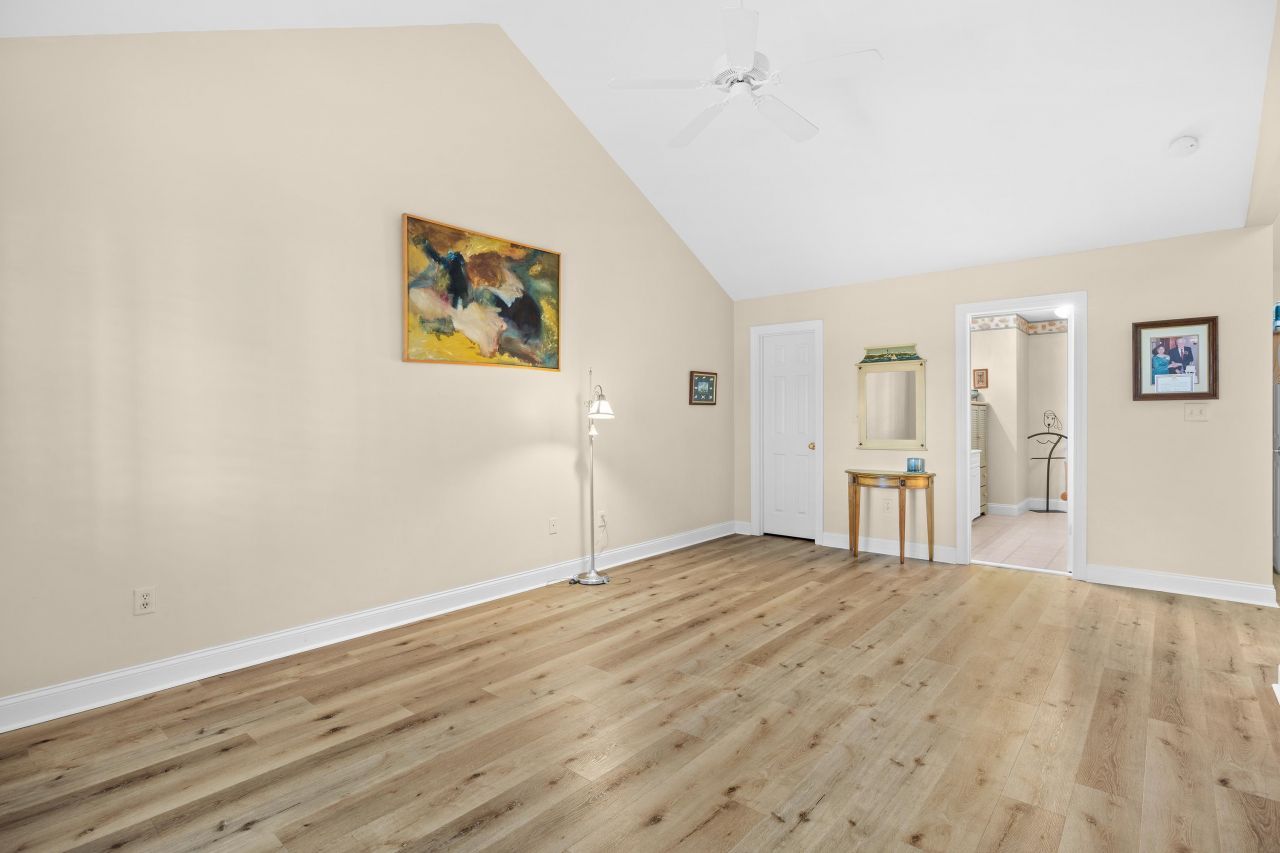 489 Golden Bear Dr. Photo 19