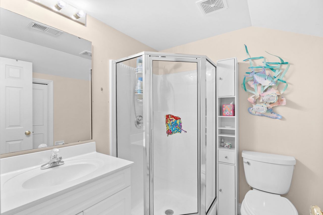 489 Golden Bear Dr. Photo 23