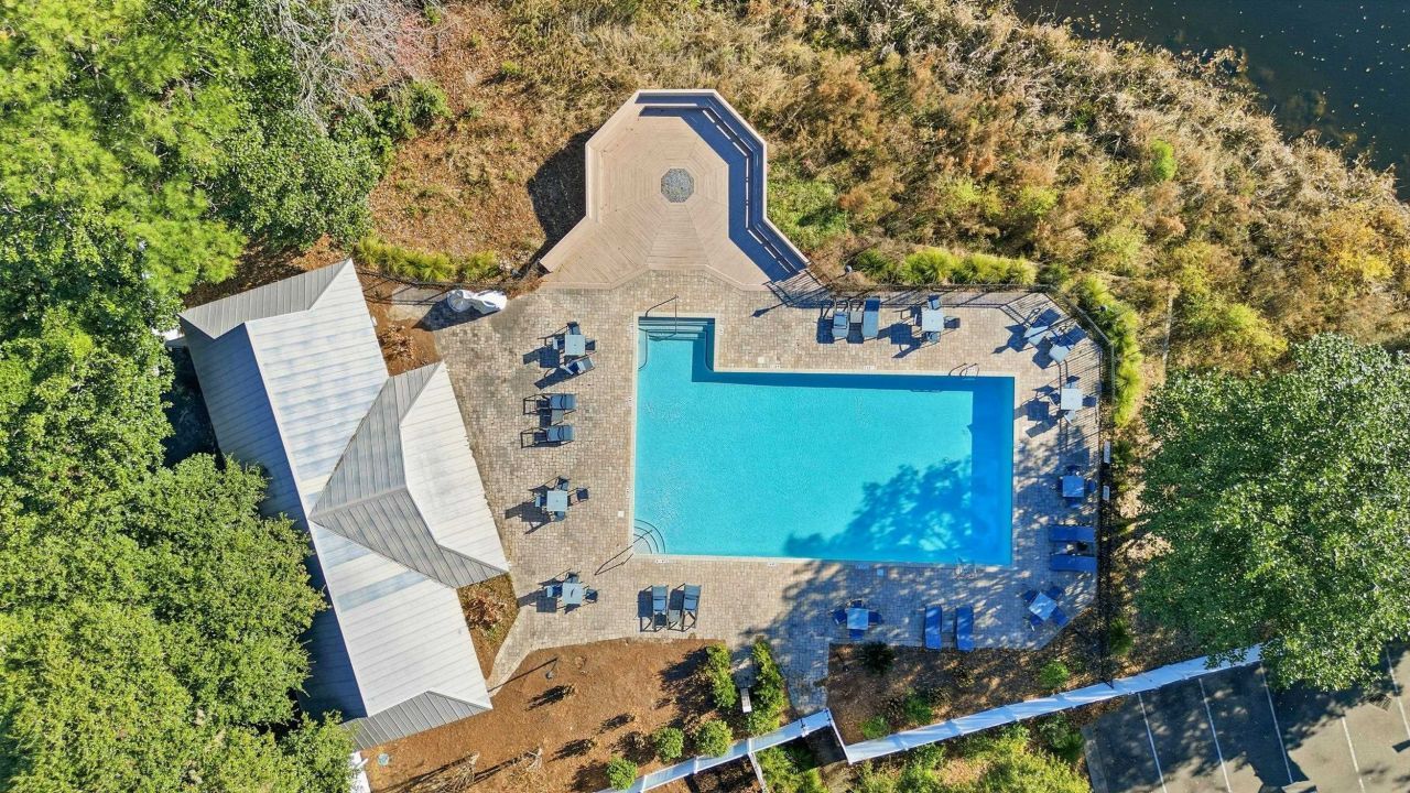 489 Golden Bear Dr. Photo 31