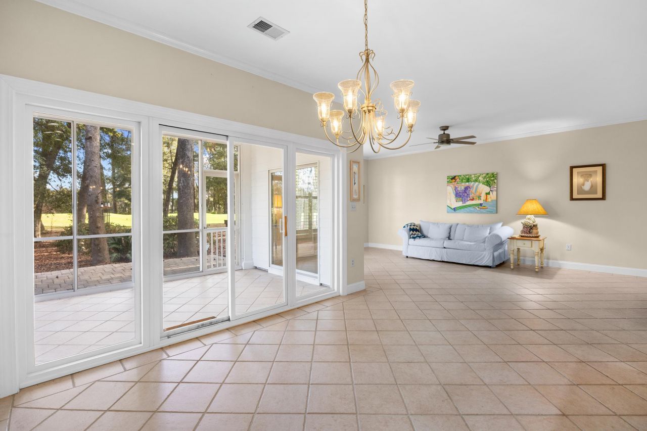 489 Golden Bear Dr. Photo 9