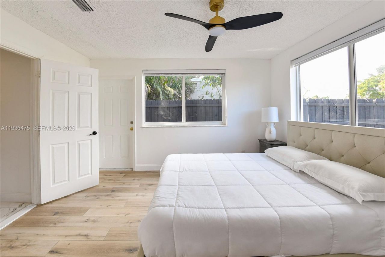 1032 NW 11th Pl, Fort Lauderdale, FL 33311 Photo