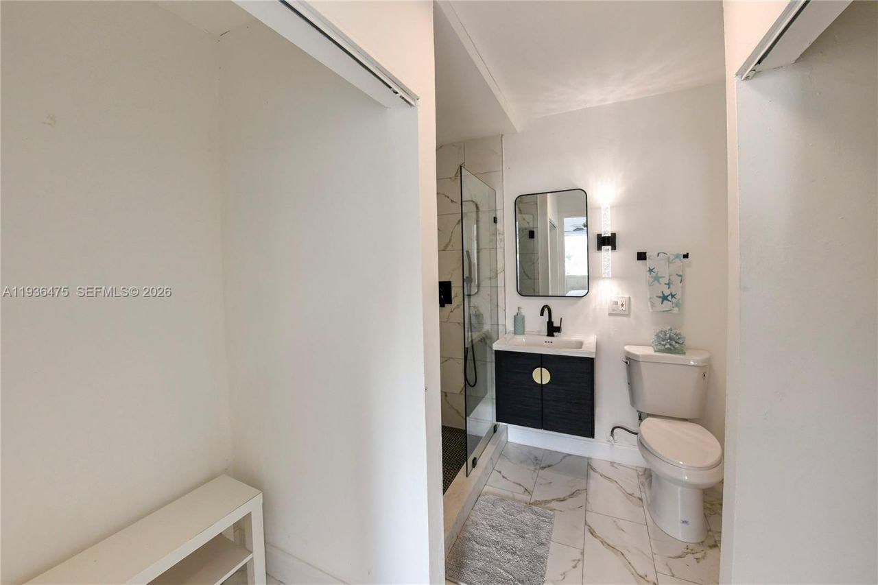 1032 NW 11th Pl, Fort Lauderdale, FL 33311 Photo