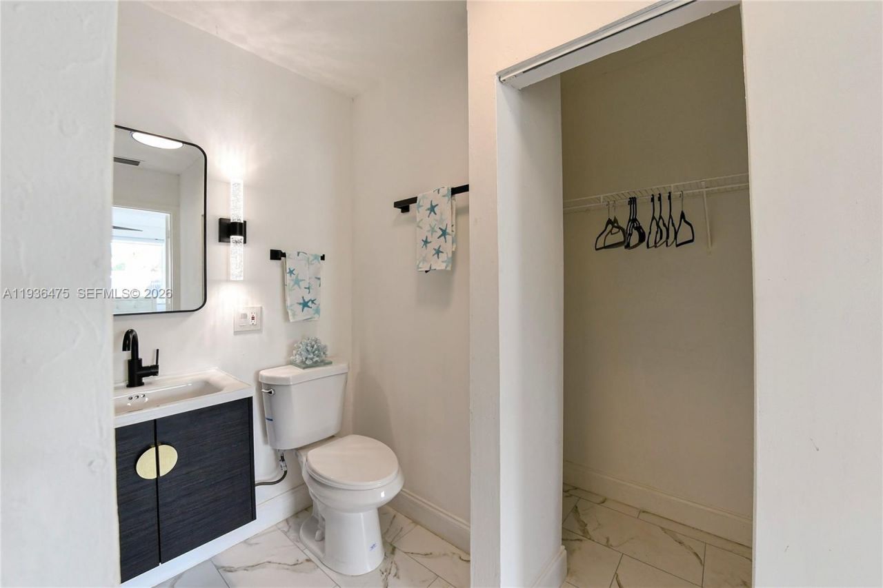 1032 NW 11th Pl, Fort Lauderdale, FL 33311 Photo