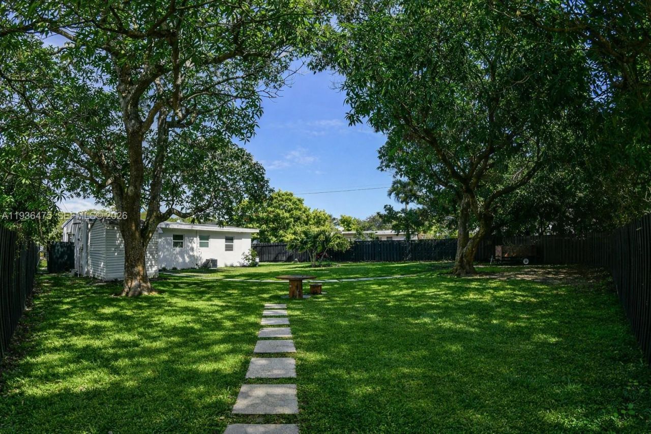 1032 NW 11th Pl, Fort Lauderdale, FL 33311 Photo