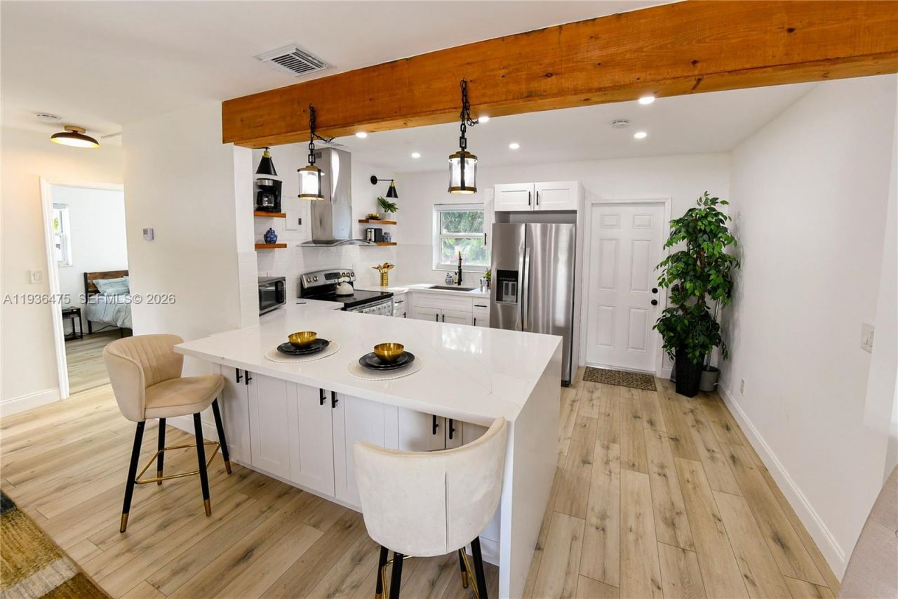 1032 NW 11th Pl, Fort Lauderdale, FL 33311 Photo