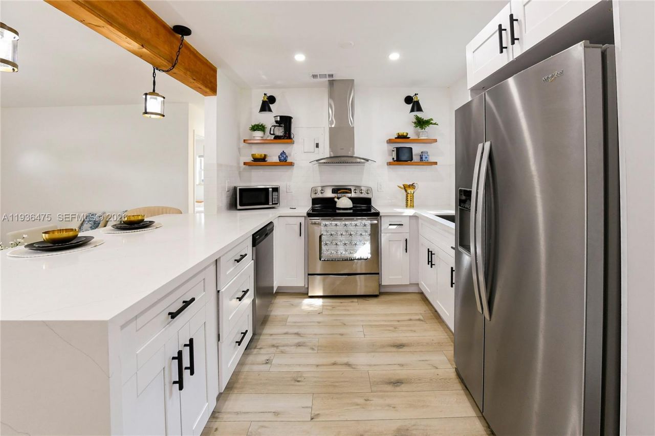 1032 NW 11th Pl, Fort Lauderdale, FL 33311 Photo