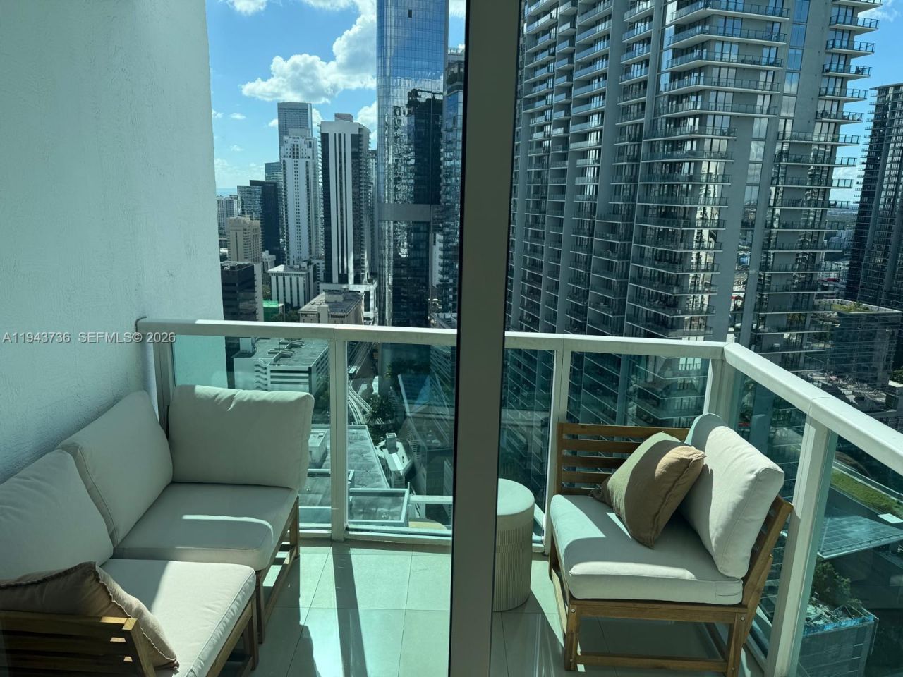 41 SE 5th St, Unit 2010, Miami, FL 33131 Photo