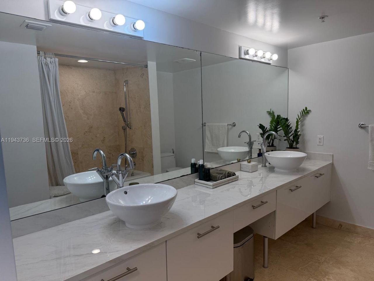 41 SE 5th St, Unit 2010, Miami, FL 33131 Photo