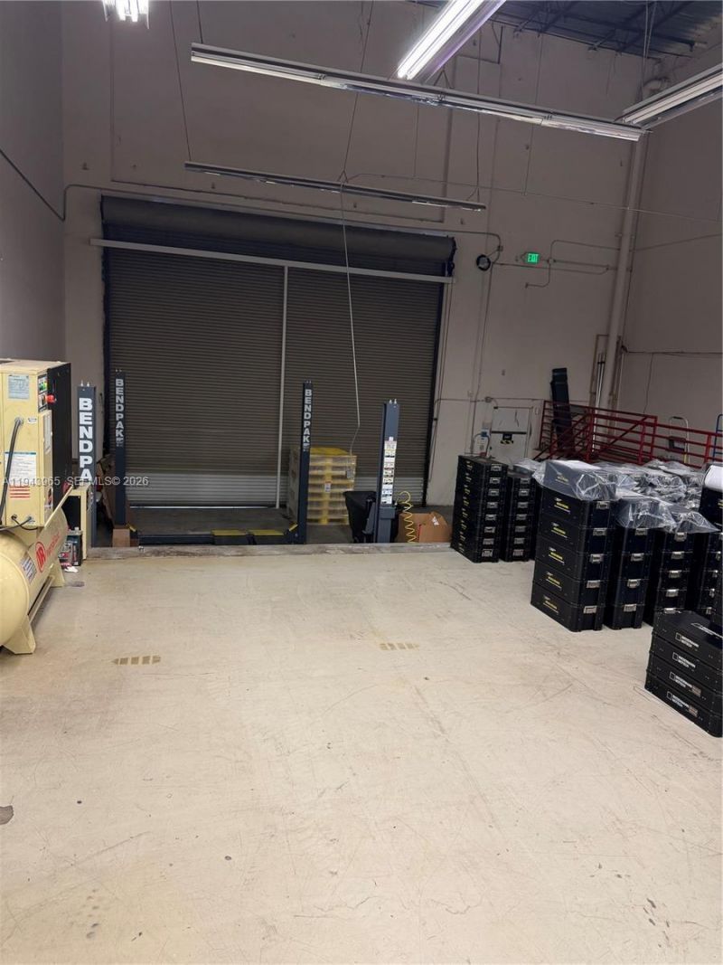 7620 NW 25th St, Unit 3, Miami, FL 33122 Photo