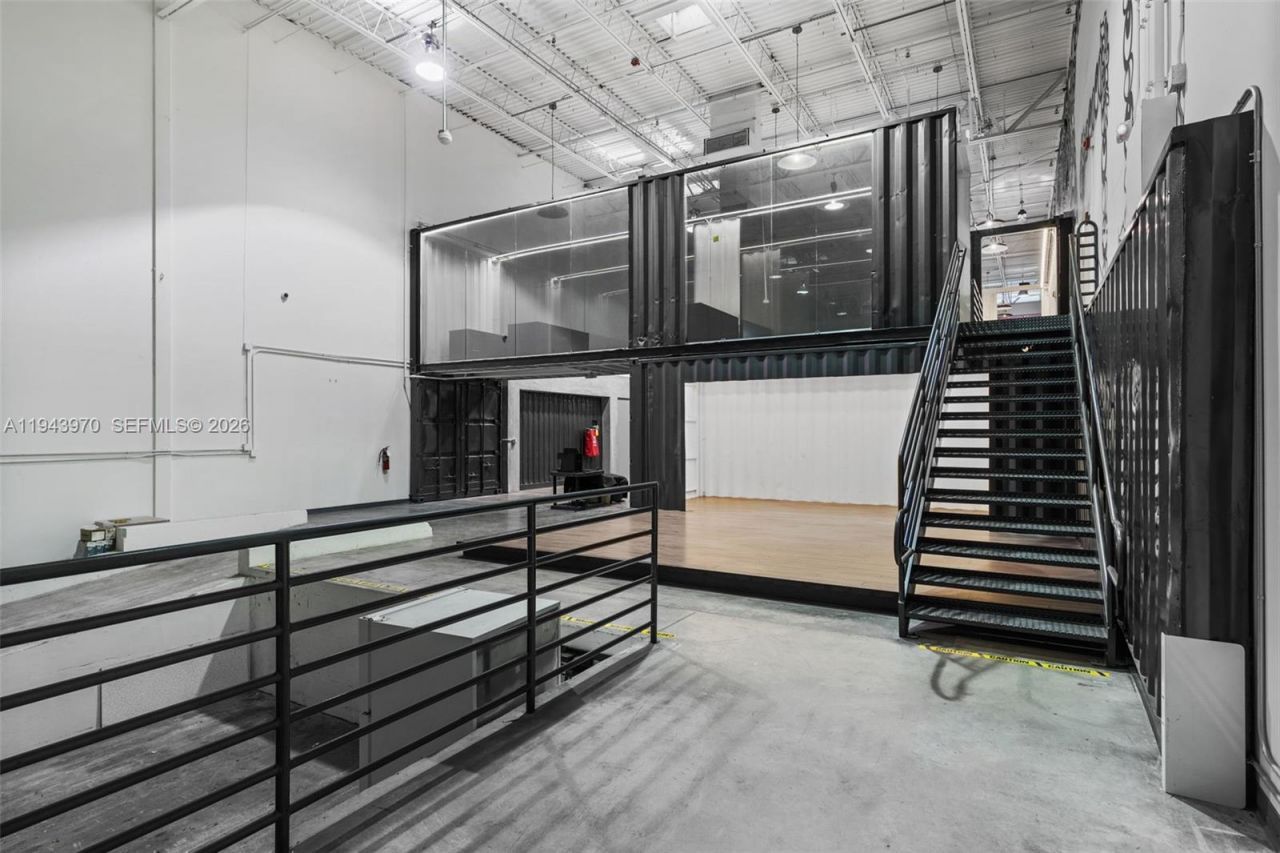 7620 NW 25th St , Unit 4, Miami, FL 33122 Photo