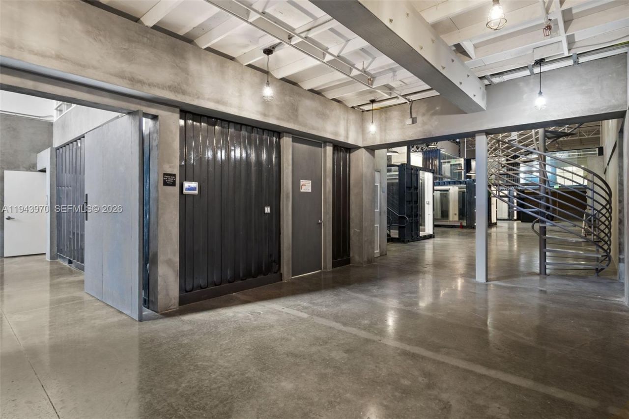 7620 NW 25th St , Unit 4, Miami, FL 33122 Photo