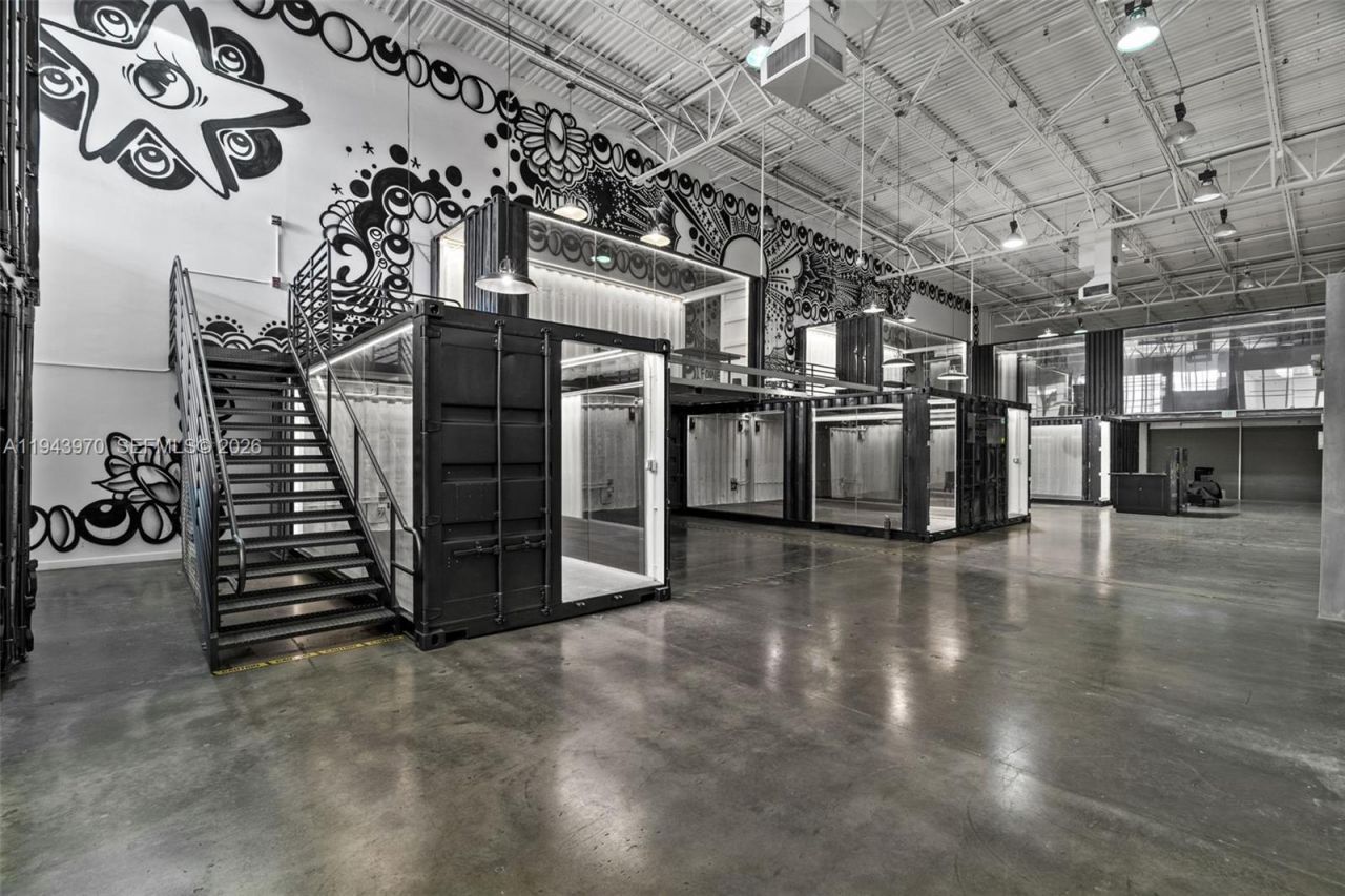 7620 NW 25th St , Unit 4, Miami, FL 33122 Photo