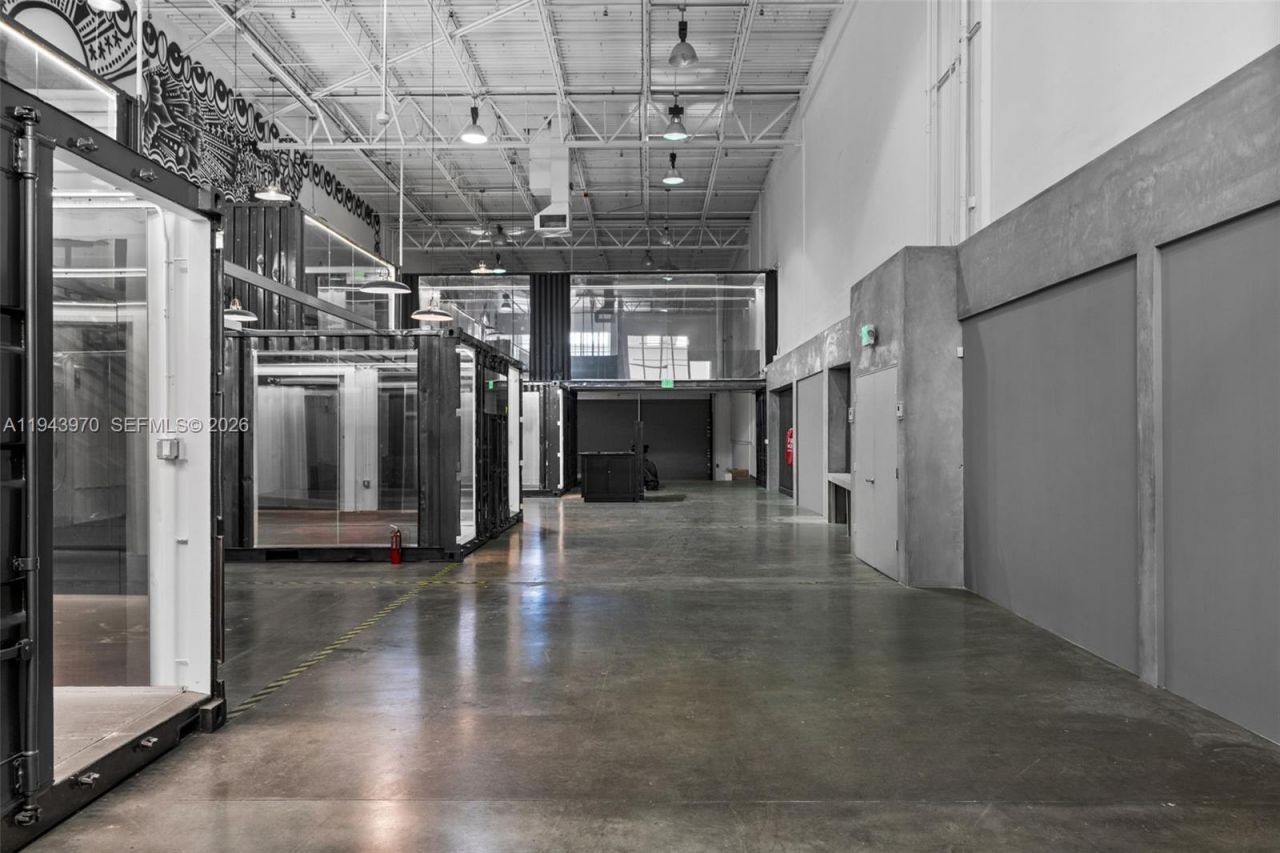 7620 NW 25th St , Unit 4, Miami, FL 33122 Photo