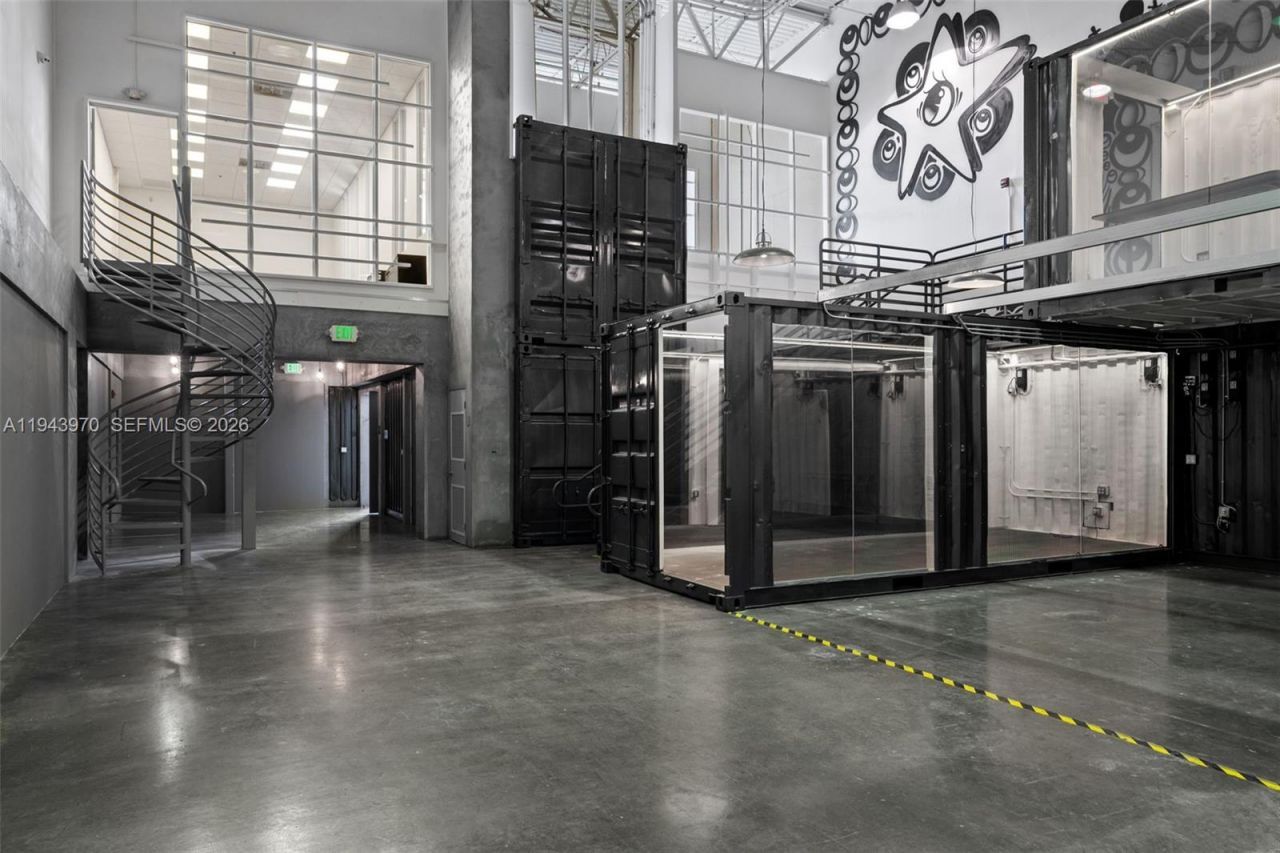 7620 NW 25th St , Unit 4, Miami, FL 33122 Photo