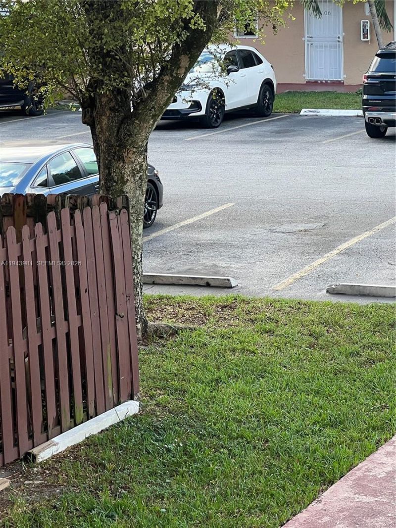 260 NW 107th Ave, Unit 212, Miami, FL 33172 Photo