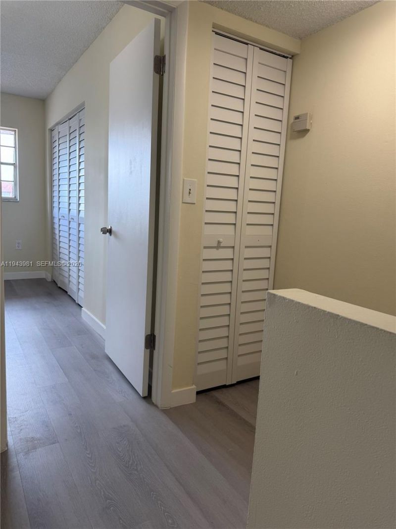 260 NW 107th Ave, Unit 212, Miami, FL 33172 Photo