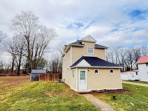 231 S Green Street, Morral, OH 43337