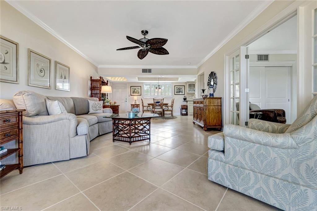 383 Harbour Dr, Unit 304, Naples, FL 34103 Photo