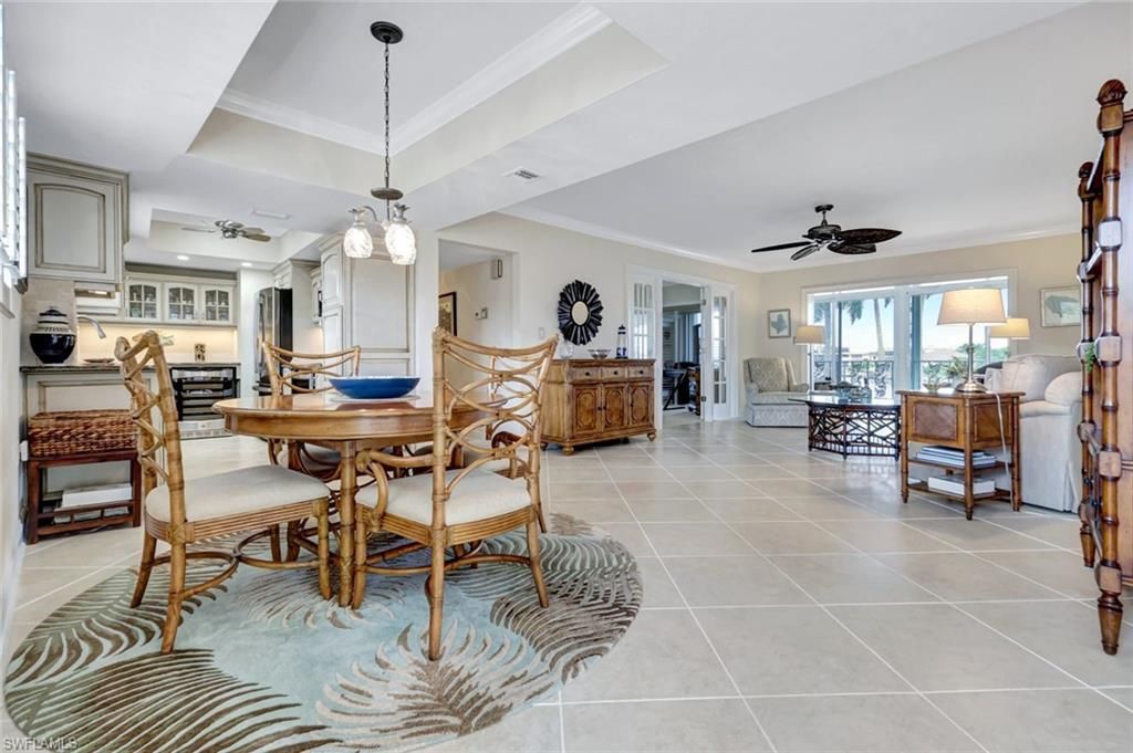 383 Harbour Dr, Unit 304, Naples, FL 34103 Photo