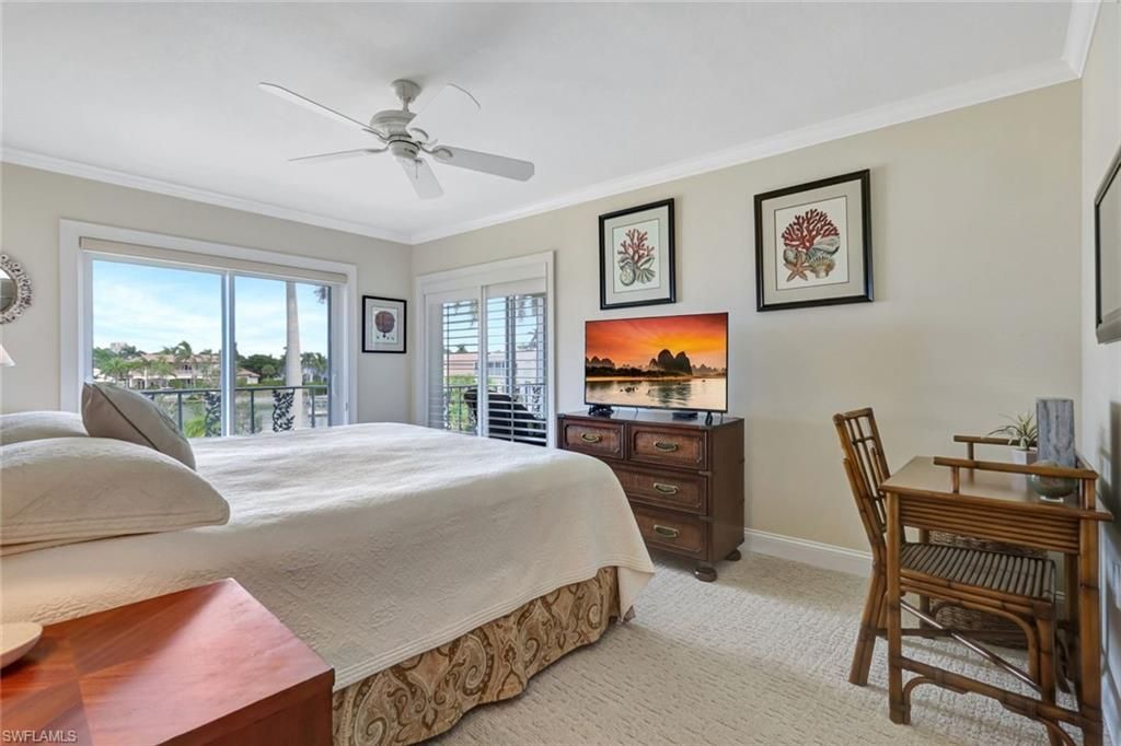 383 Harbour Dr, Unit 304, Naples, FL 34103 Photo