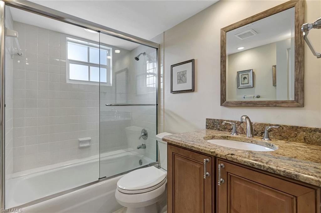 383 Harbour Dr, Unit 304, Naples, FL 34103 Photo