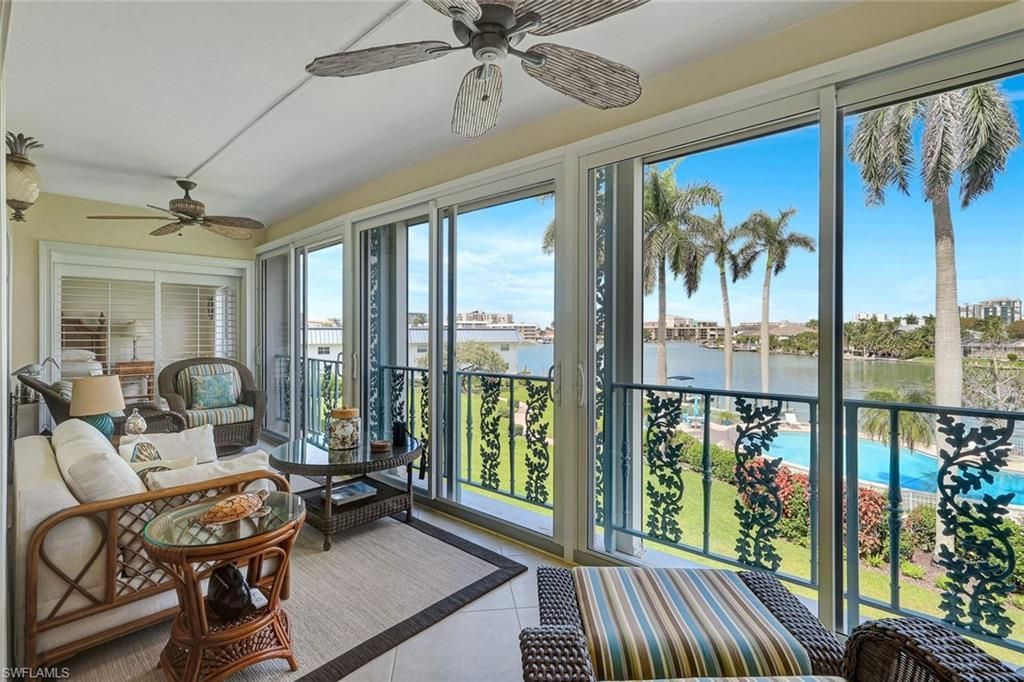 383 Harbour Dr, Unit 304, Naples, FL 34103 Photo