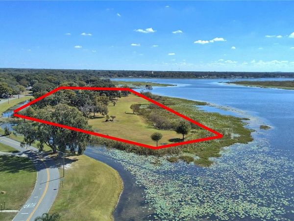 201 LAKE BONNY DRIVE E, LAKELAND, FL 33801