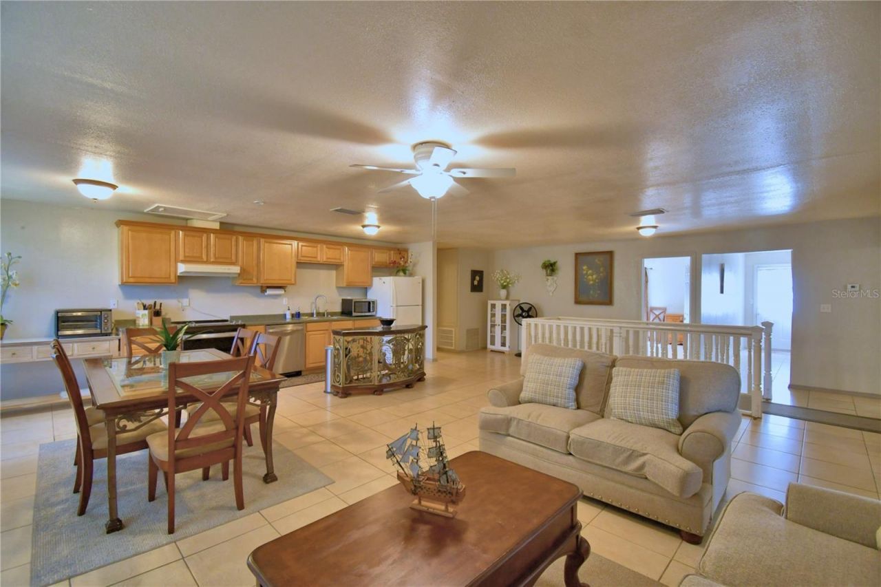 201 Lake Bonny Drive E, Lakeland, FL 33801 Photo