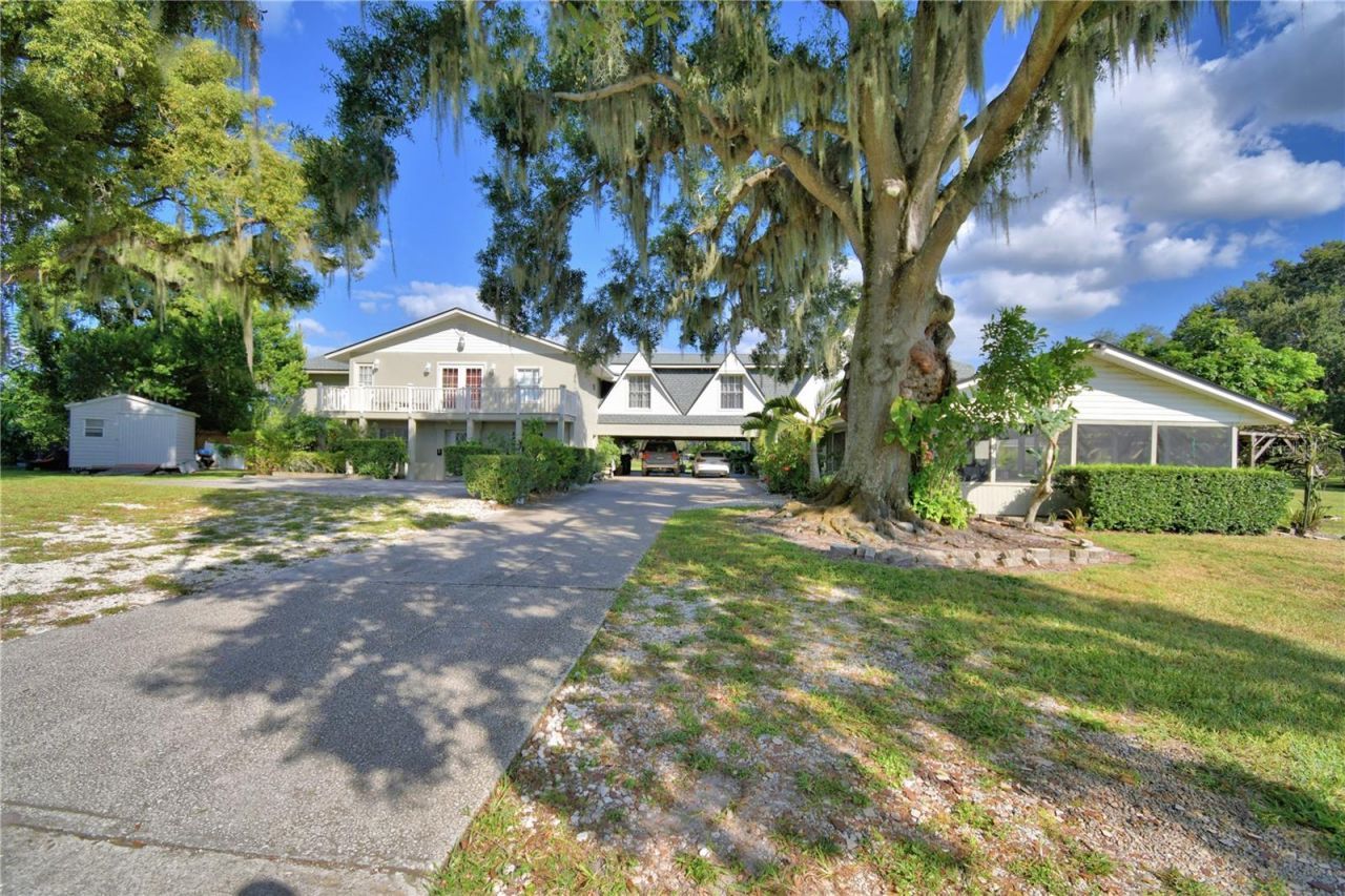201 Lake Bonny Drive E, Lakeland, FL 33801 Photo