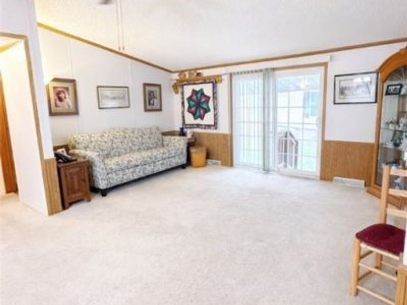 178 D Street SW, Navarre, OH 44662 Photo 6