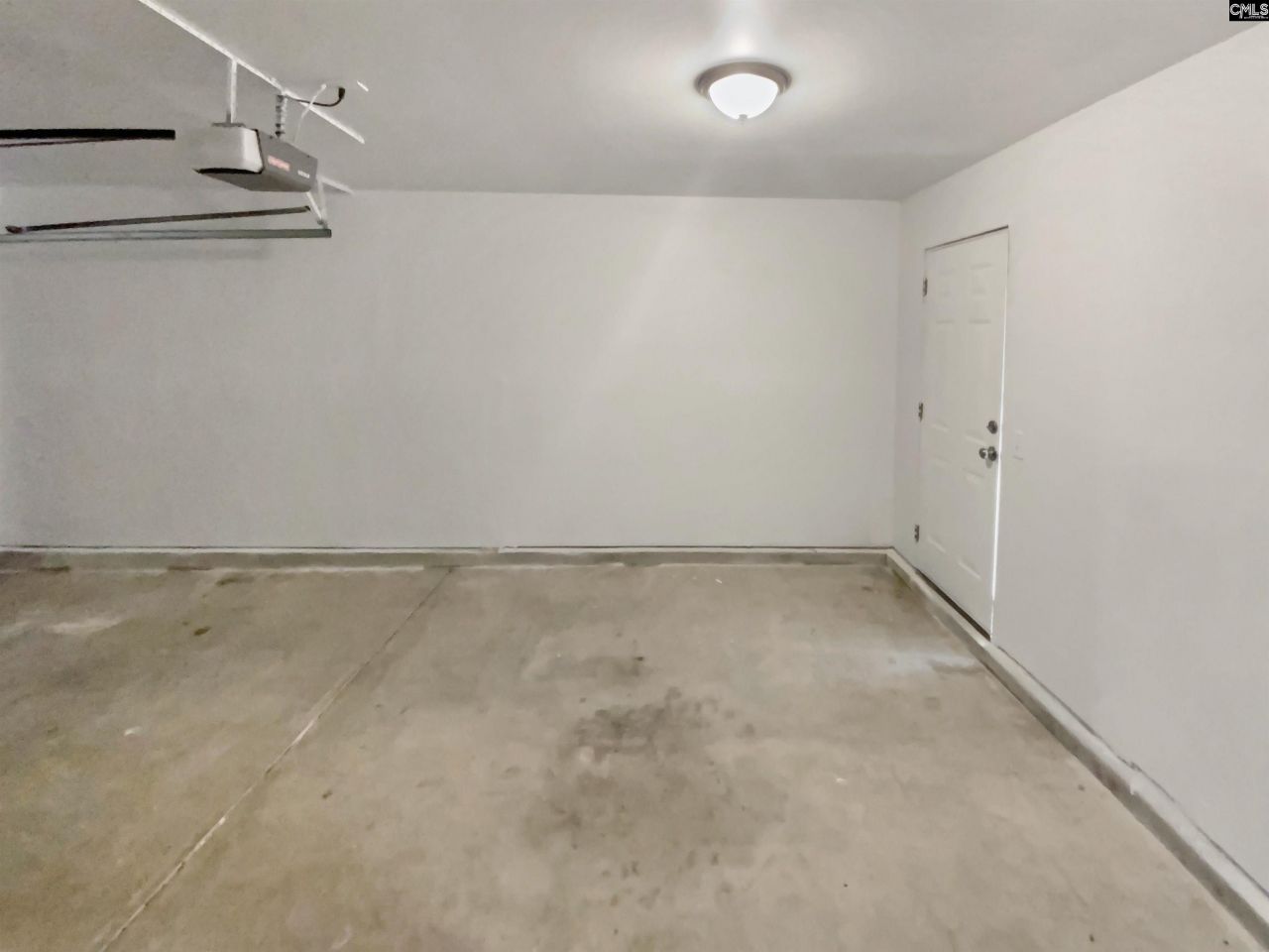 116 Crown Colony Court Photo 13