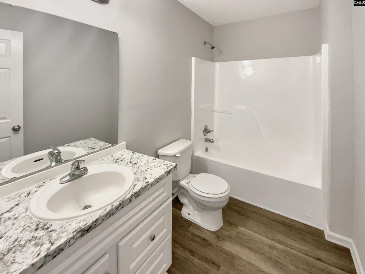 116 Crown Colony Court Photo 14