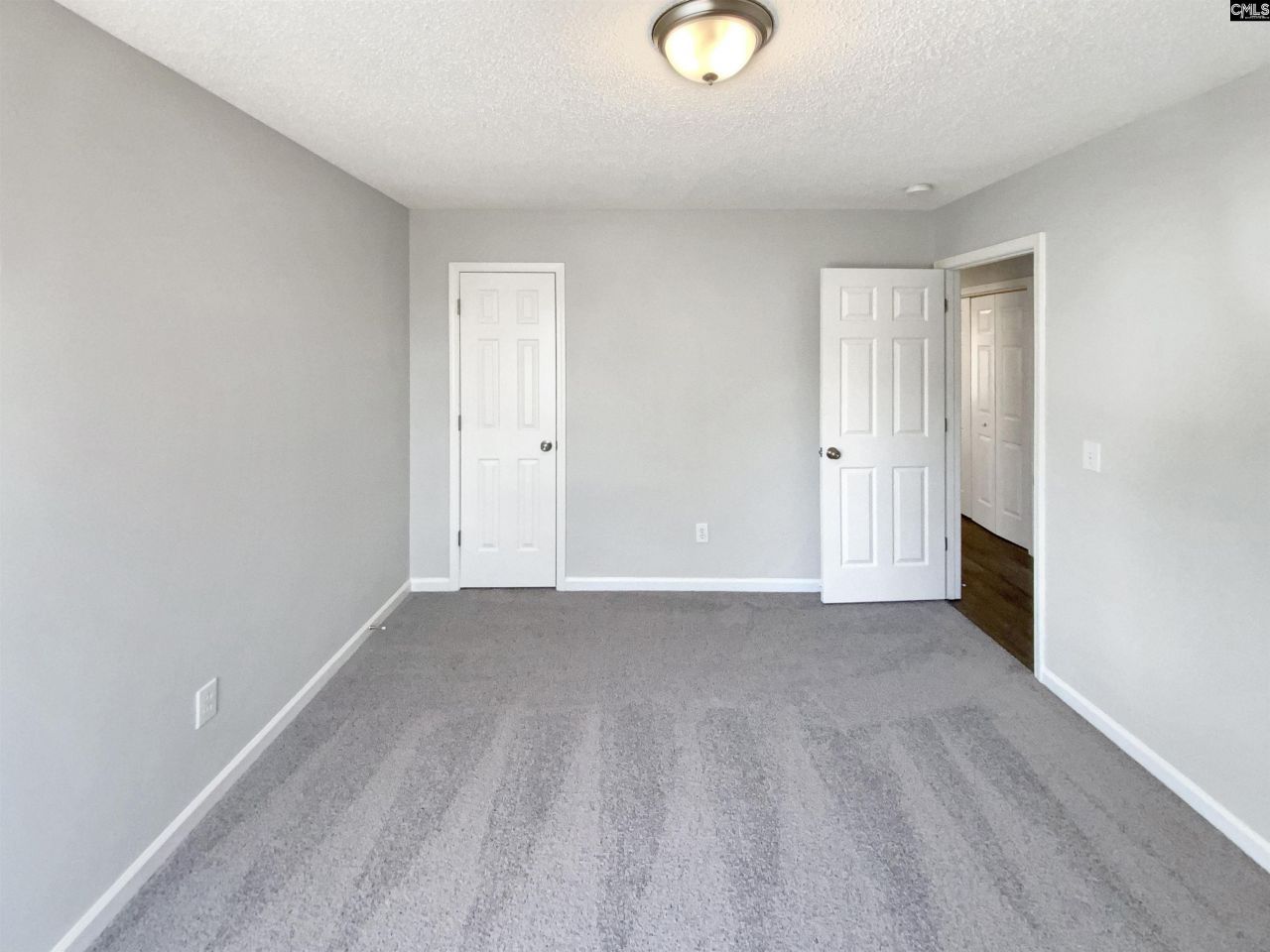 116 Crown Colony Court Photo 18