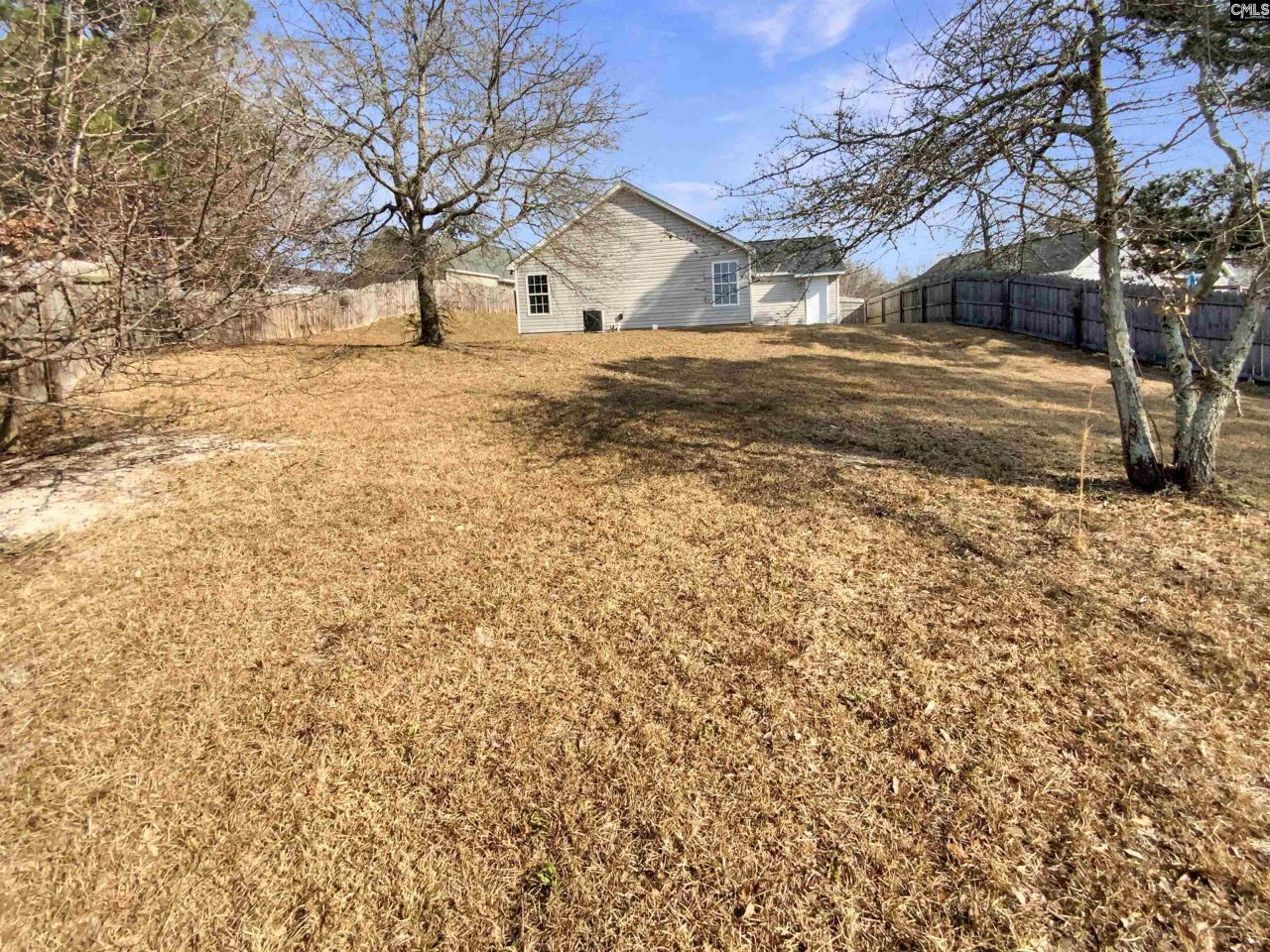116 Crown Colony Court Photo 25