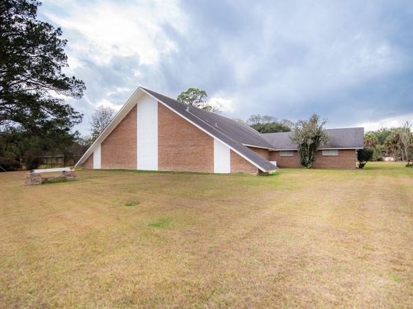 2614 S Union Street , Opelousas, LA 70570
