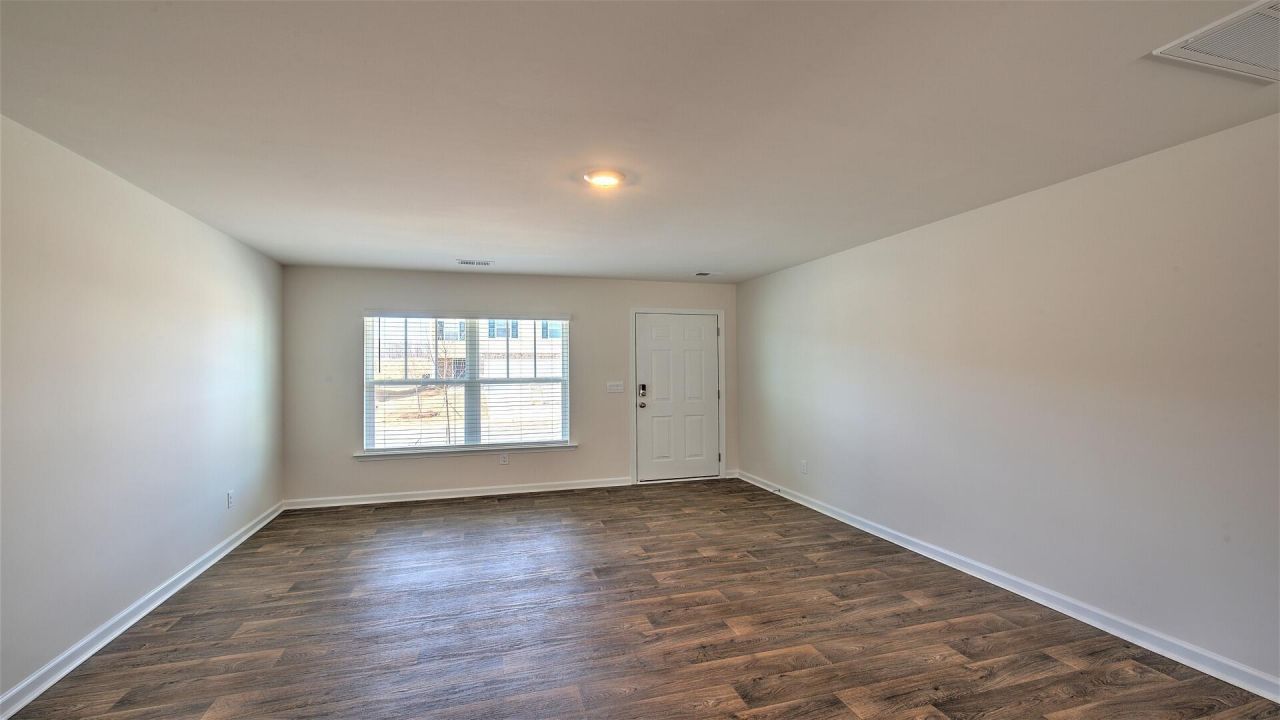 110 Kirkwood Court Photo 2