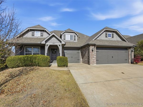 2123 E 132nd Place S, Bixby, OK 74008